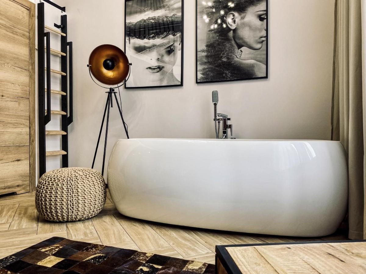 קרקוב Apartment Premium Jacuzzi For Couples, Old Town מראה חיצוני תמונה